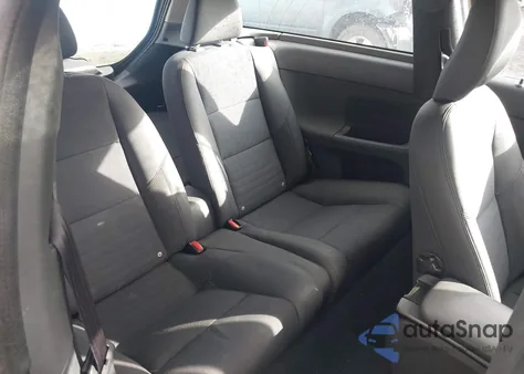 2008 Volvo C30 T5 R-Design/T5 Version 1.0/T5 Version 2.0 из США, поврежденный, VIN YV1MK672682052183